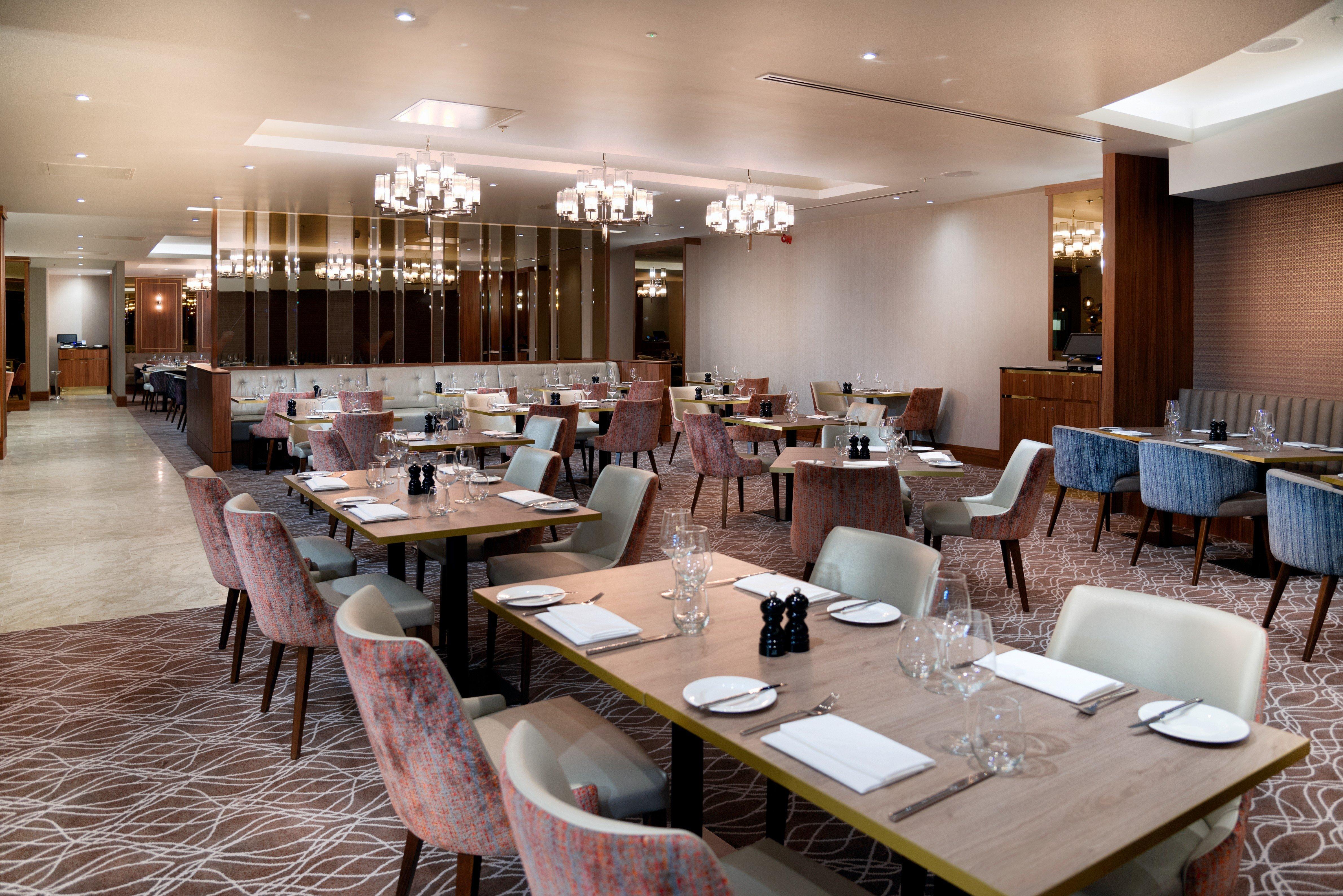Holiday Inn Express - London Heathrow T4 By Ihg Хилингдън Екстериор снимка The restaurant at the hotel